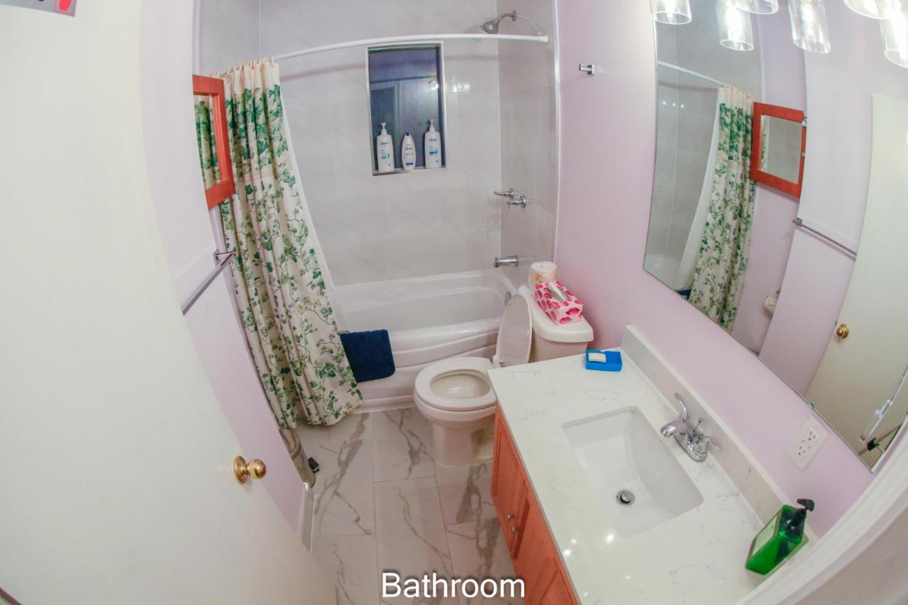 Comfort Home Toronto Esterno foto