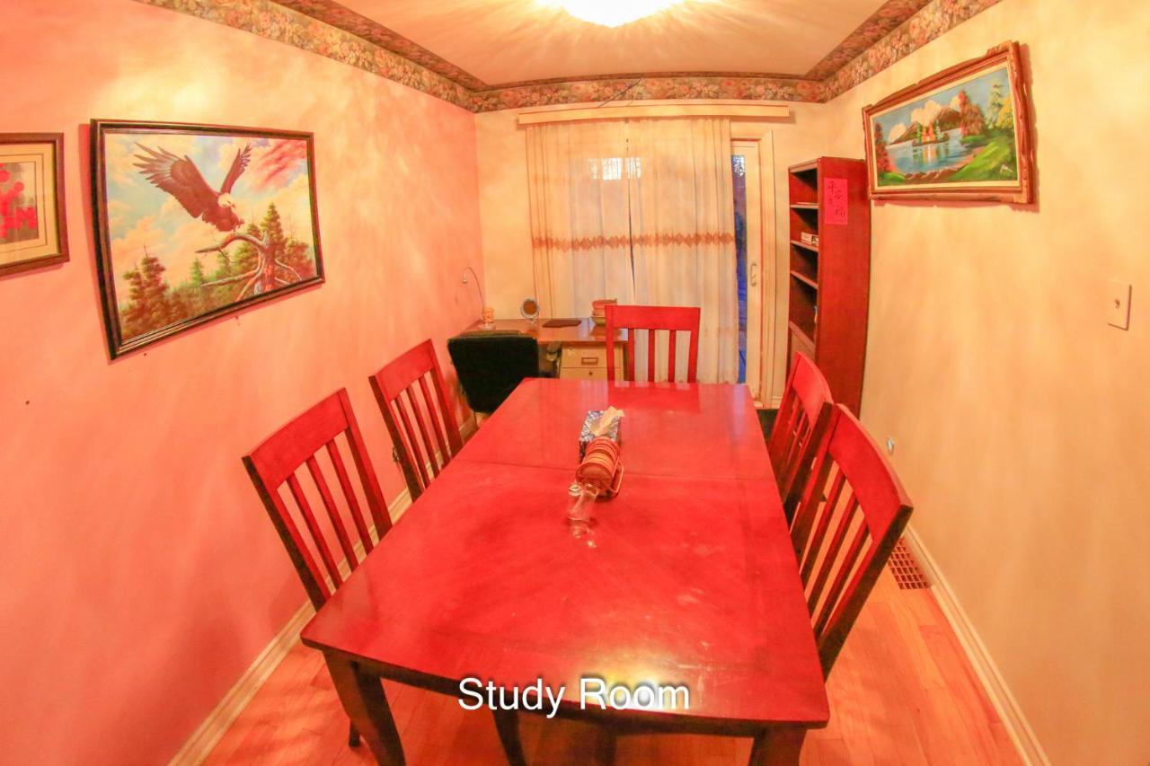 Comfort Home Toronto Esterno foto